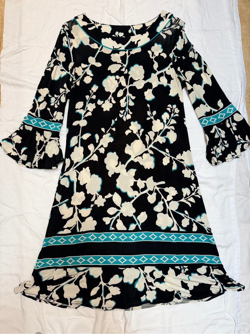 BCBGMaxAzria Black and White Floral Long Sleeve Dress with Teal Trim